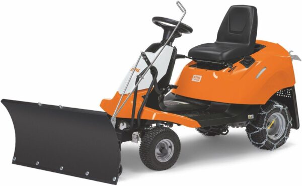 STIHL Aufsitzmäher RT 4082 – Winterpaket mit Schneeschild und Schneeketten (Modell 2025)